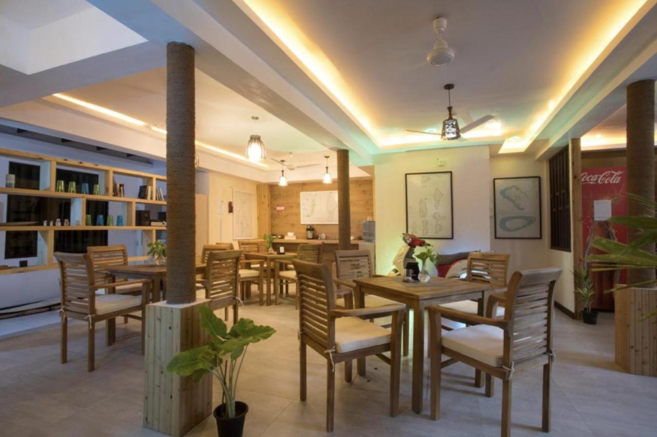 Surf Yoga Camp Hotel Thulusdhoo Exterior photo