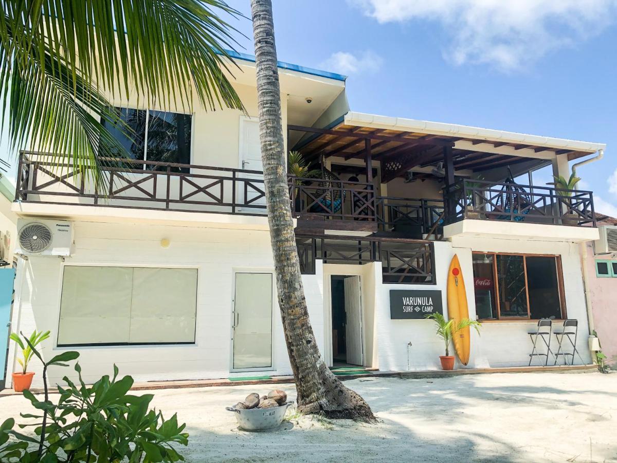 Surf Yoga Camp Hotel Thulusdhoo Exterior photo